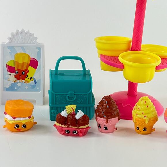 Shopkins Season 3 Food Fair, Ice Cream Truck, Easy Squeezy Candy Cart - Picture 13 of 16